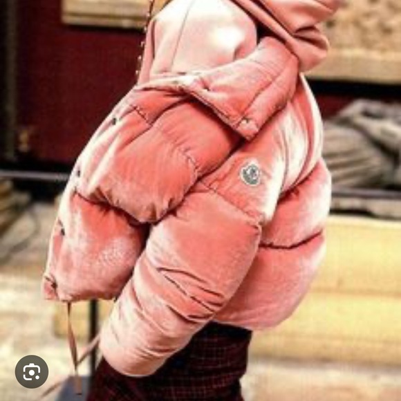 Moncler Velvet Pink Bomber - Picture 6 of 8